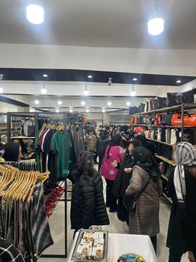 عکس مجموعه بزرگ تبریز شیک ( شعبه ماکو)