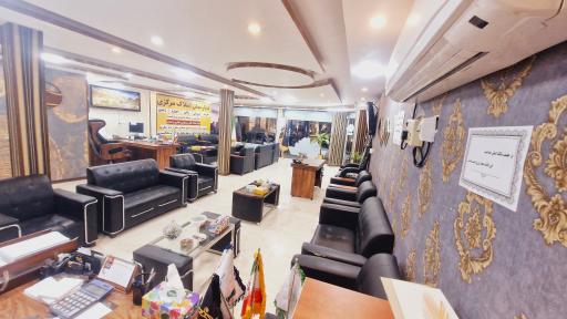 عکس مشاور املاک مرکزی