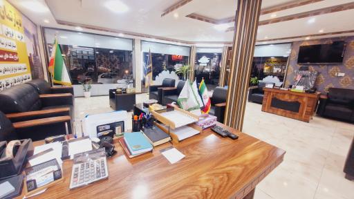 عکس مشاور املاک مرکزی