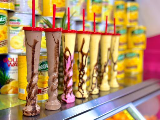 عکس بستنی آیس لند واوان