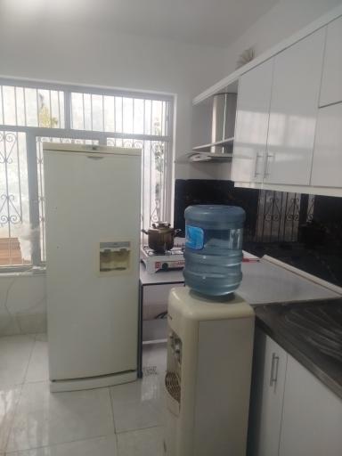 سالن مطالعه دخترانه شعر بهشت