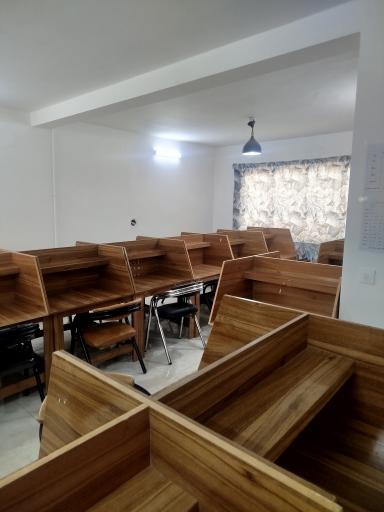 سالن مطالعه دخترانه شعر بهشت