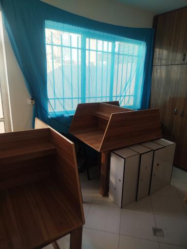 عکس سالن مطالعه دخترانه شعر بهشت