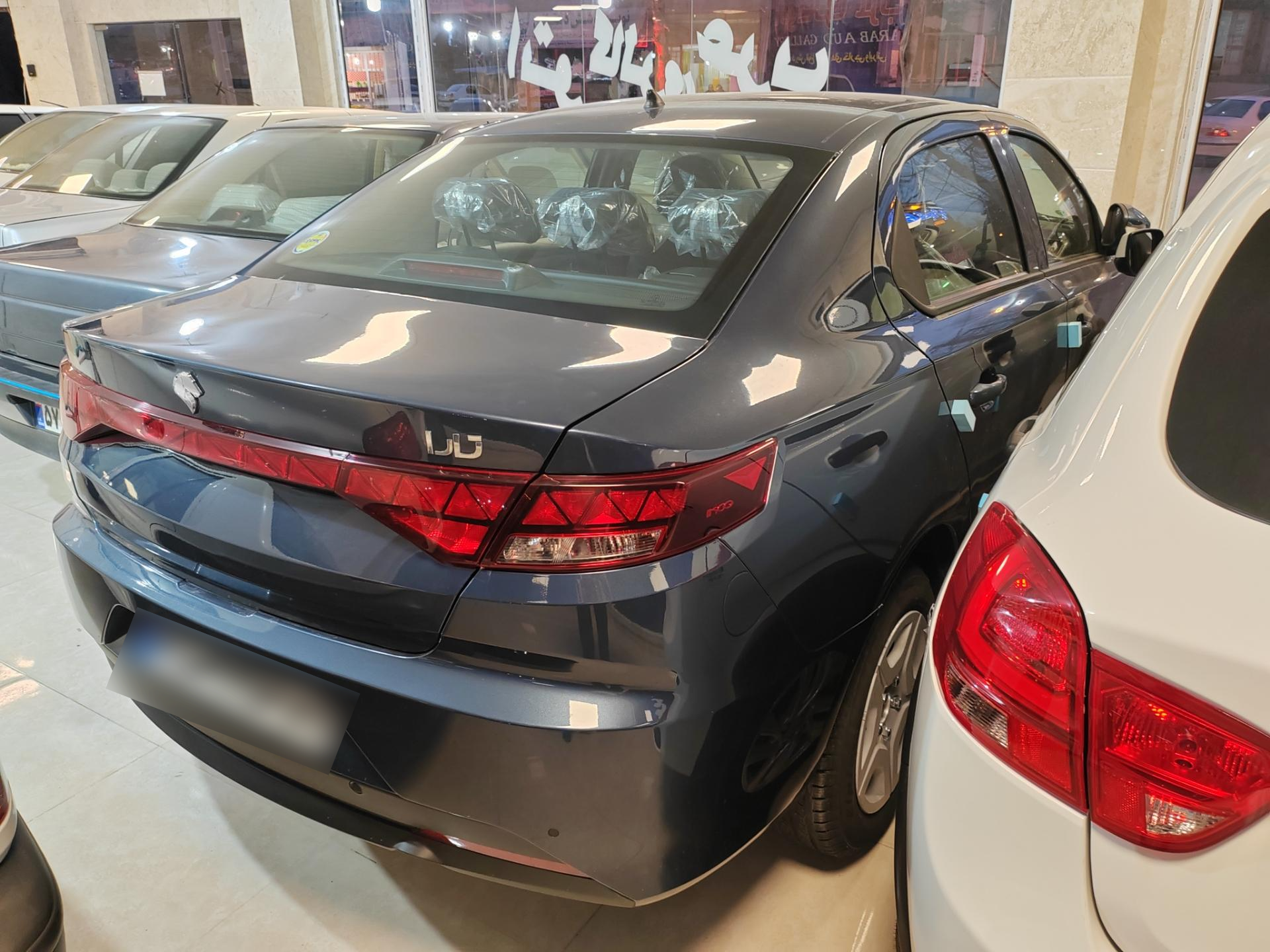 عکس نمایشگاه اتومبیل عرب