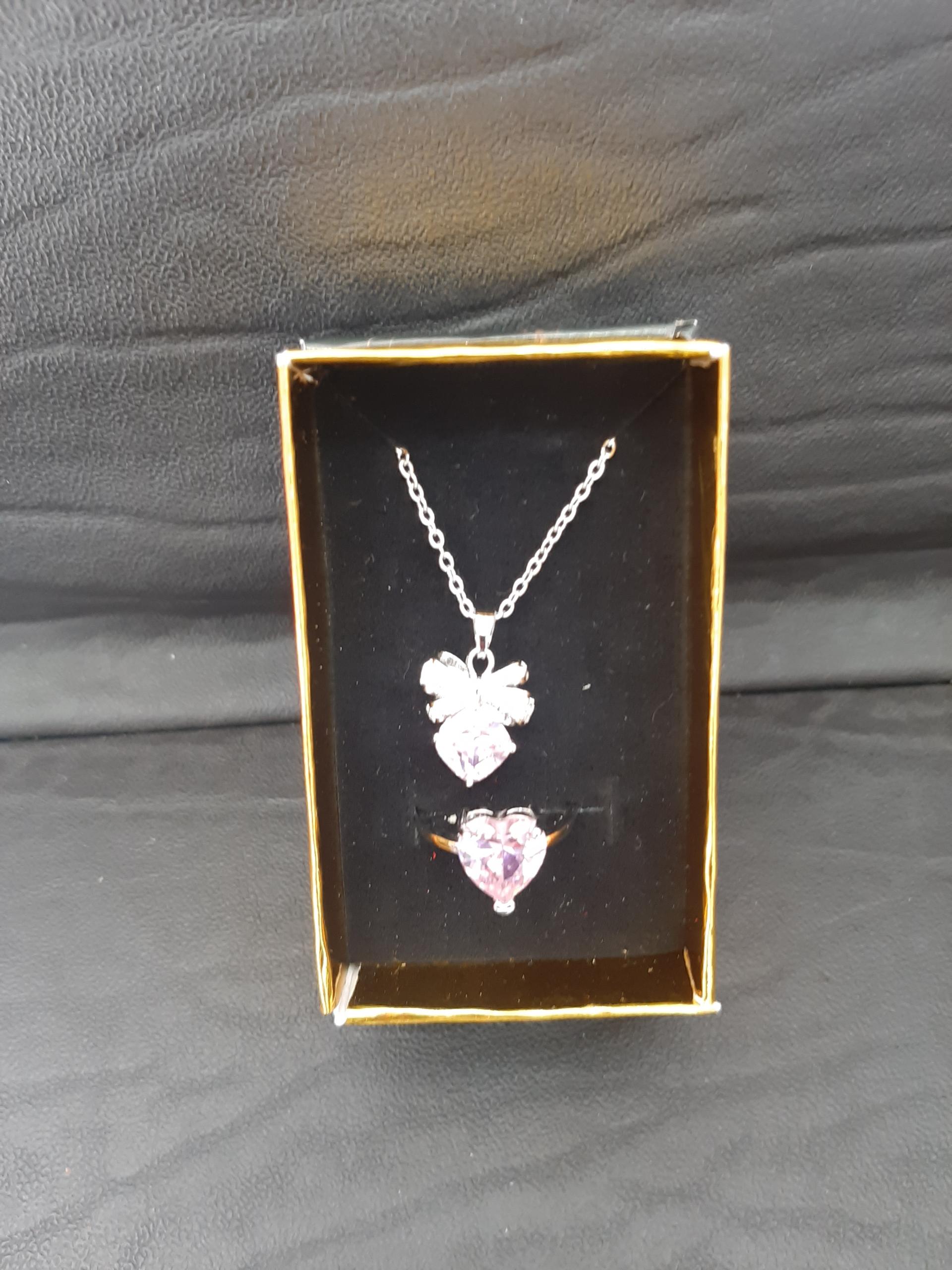 عکس فروشگاه بدلیجات vip