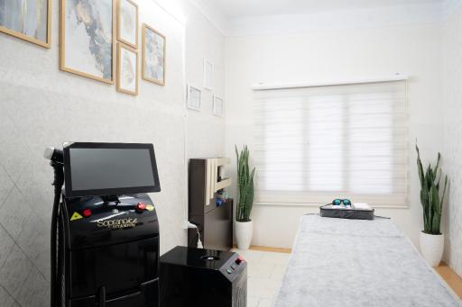 عکس مرکز لیزر موهای زائد نوترسا