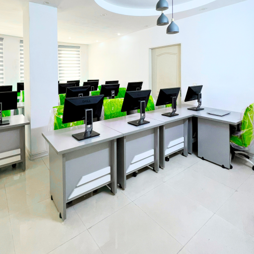 عکس آکادمی سپینود حساب پارسیان (شعبه ورامین)