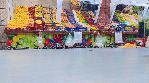 عکس میوه فروشی باغبان