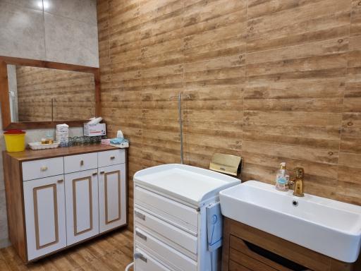 عکس مرکز حجامت احمدآباد (دکتر یونس نجفیان)