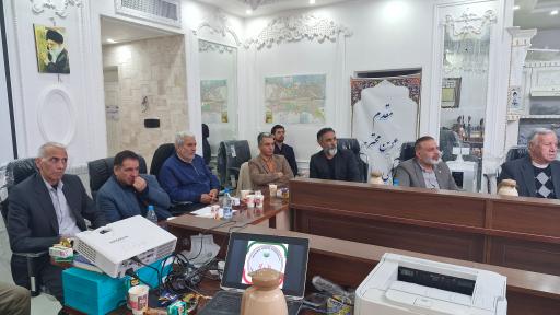 عکس دفتر مرکزی گروه صنعتی رادفر