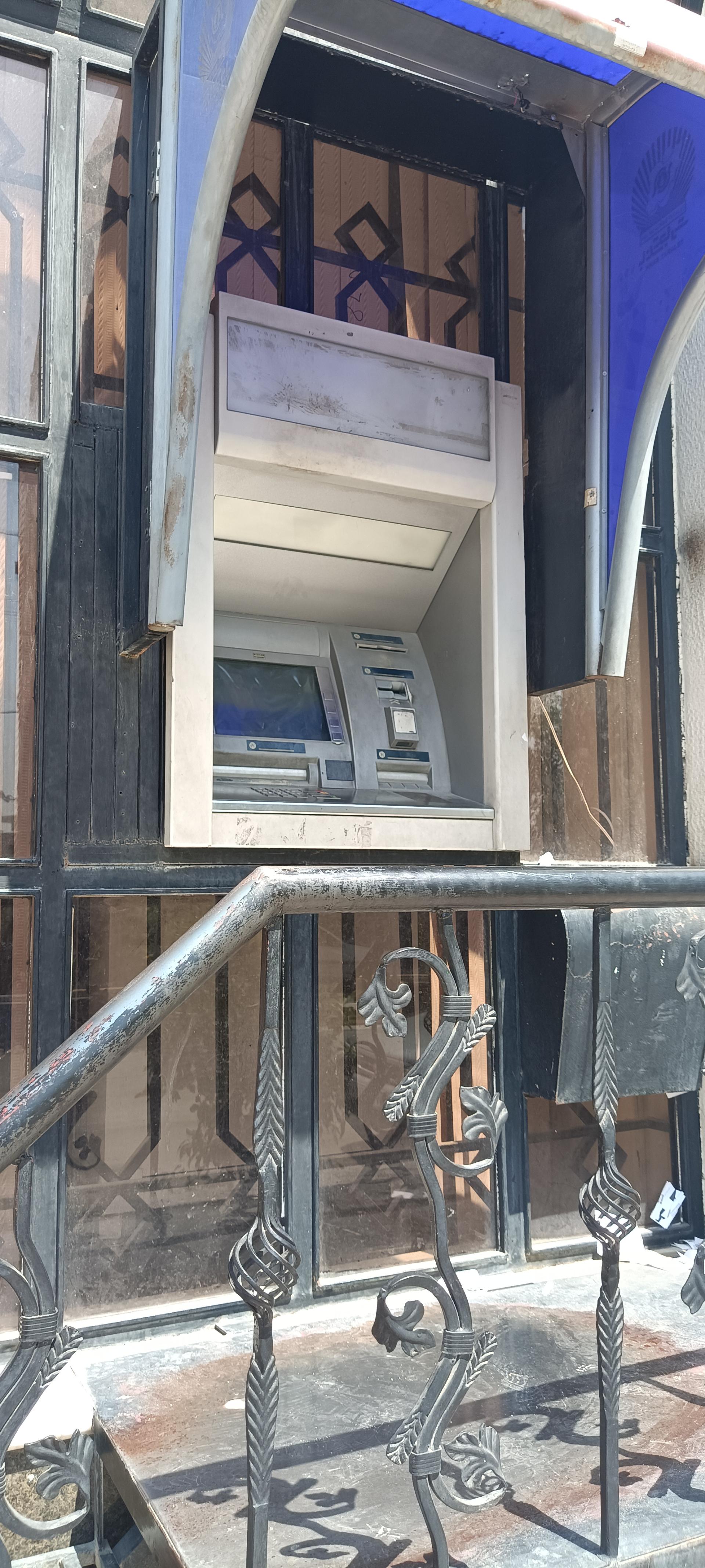 عکس خودپرداز بانک تجارت