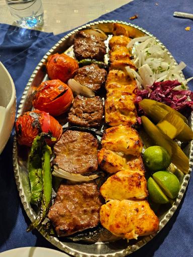 عکس رستوران هفت خوان