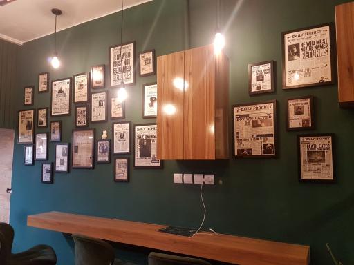 عکس کافی شاپ بیرون بر 9.3/4