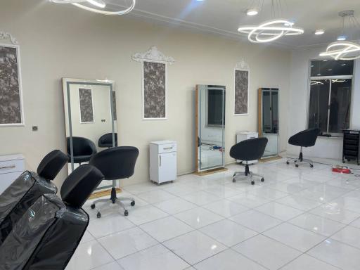 عکس سالن تخصصی عروس و زیبایی نیکی