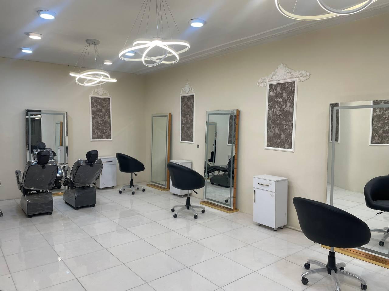 عکس سالن تخصصی عروس و زیبایی نیکی