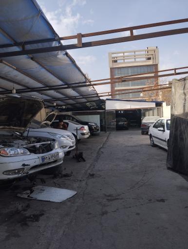 مکانیکی و برق خودرو تِسلا