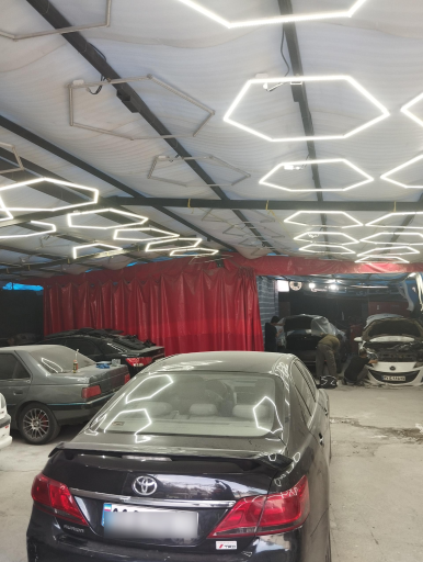 عکس مکانیکی و برق خودرو تِسلا