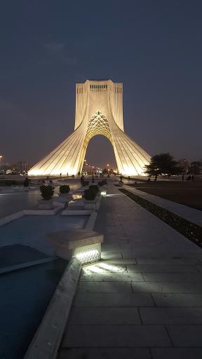 عکس حوضچه میدان آزادی