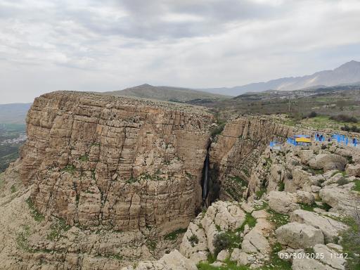 عکس آبشار ریجاب