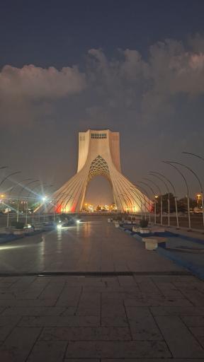 عکس حوضچه میدان آزادی