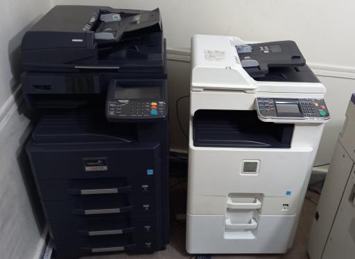 عکس فتوکپی، تایپ و تکثیر و چاپ دیجیتال اکبری