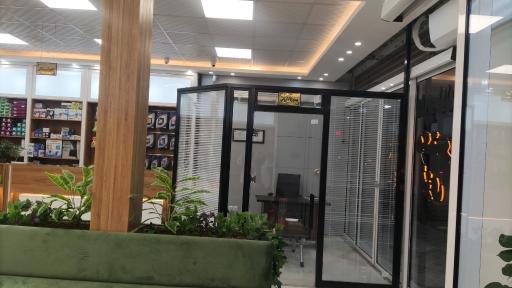 عکس داروخانه دکتر دُرّی 