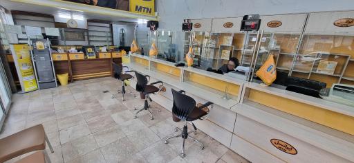 عکس مرکز خدمات حقوقی ایرانسل شهاب امیری