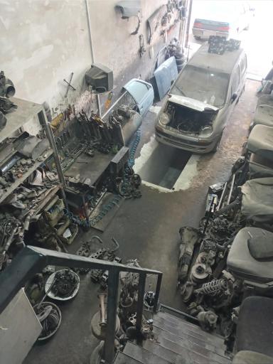 عکس دفتر استوک اسقاط پارکینگ قائم عج