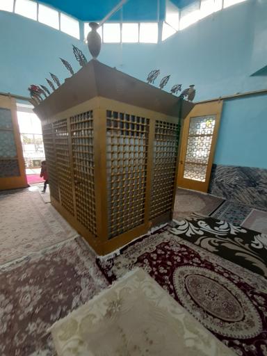 عکس آرامستان بقعه سید حسن غریب