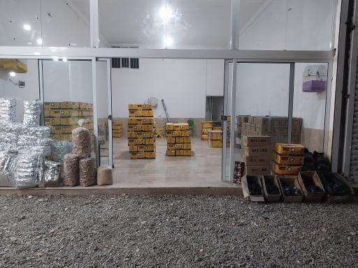 عکس زغال فروشی برادران جهانتیغ