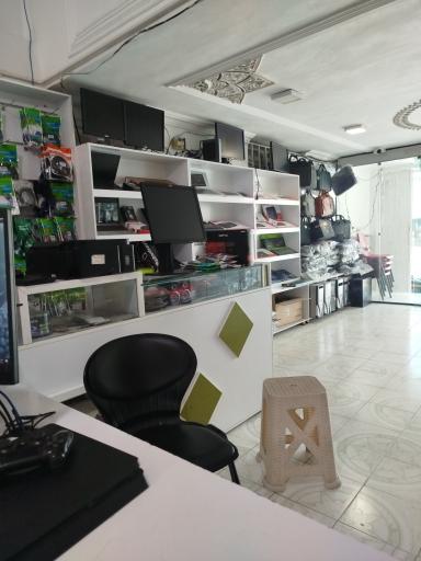 عکس تعمیرچی