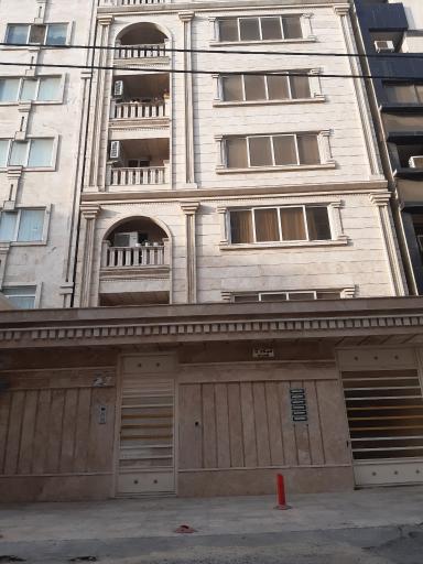 عکس ساختمان میلاد ۵