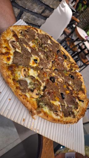 عکس کافه درختی