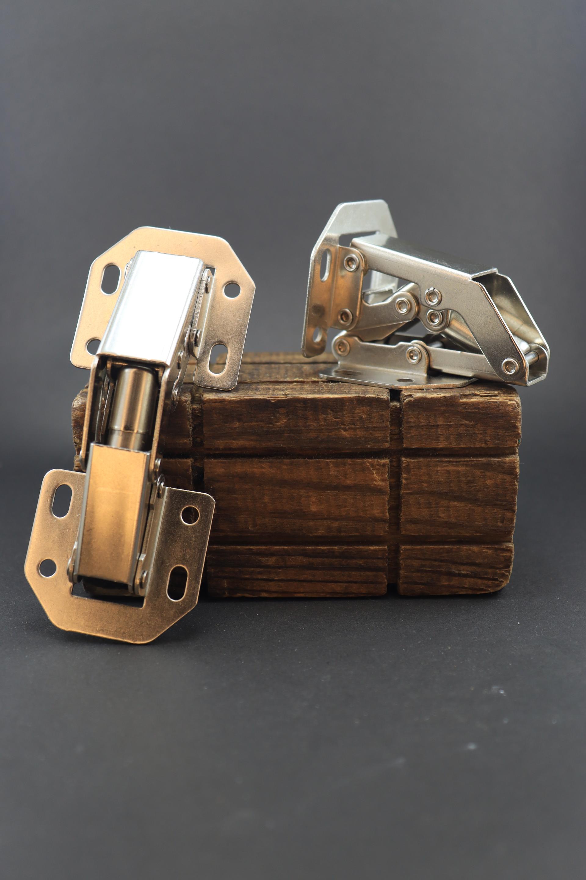 عکس فروشگاه یراق و تجهیزات کابینت