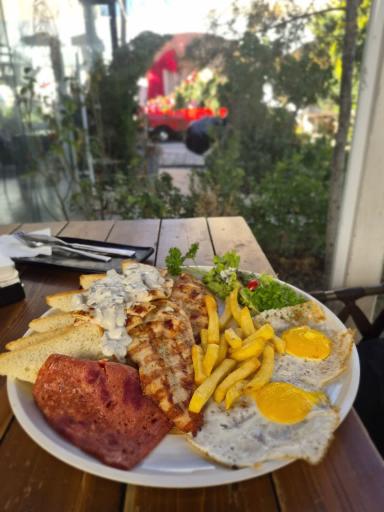 عکس کافه هترا