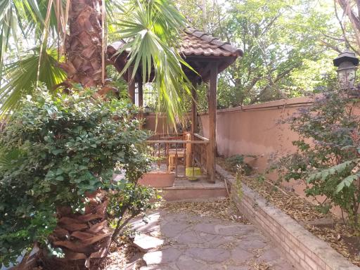 عکس انجمن خوشنویسان ایران (شعبه تهران بزرگ)