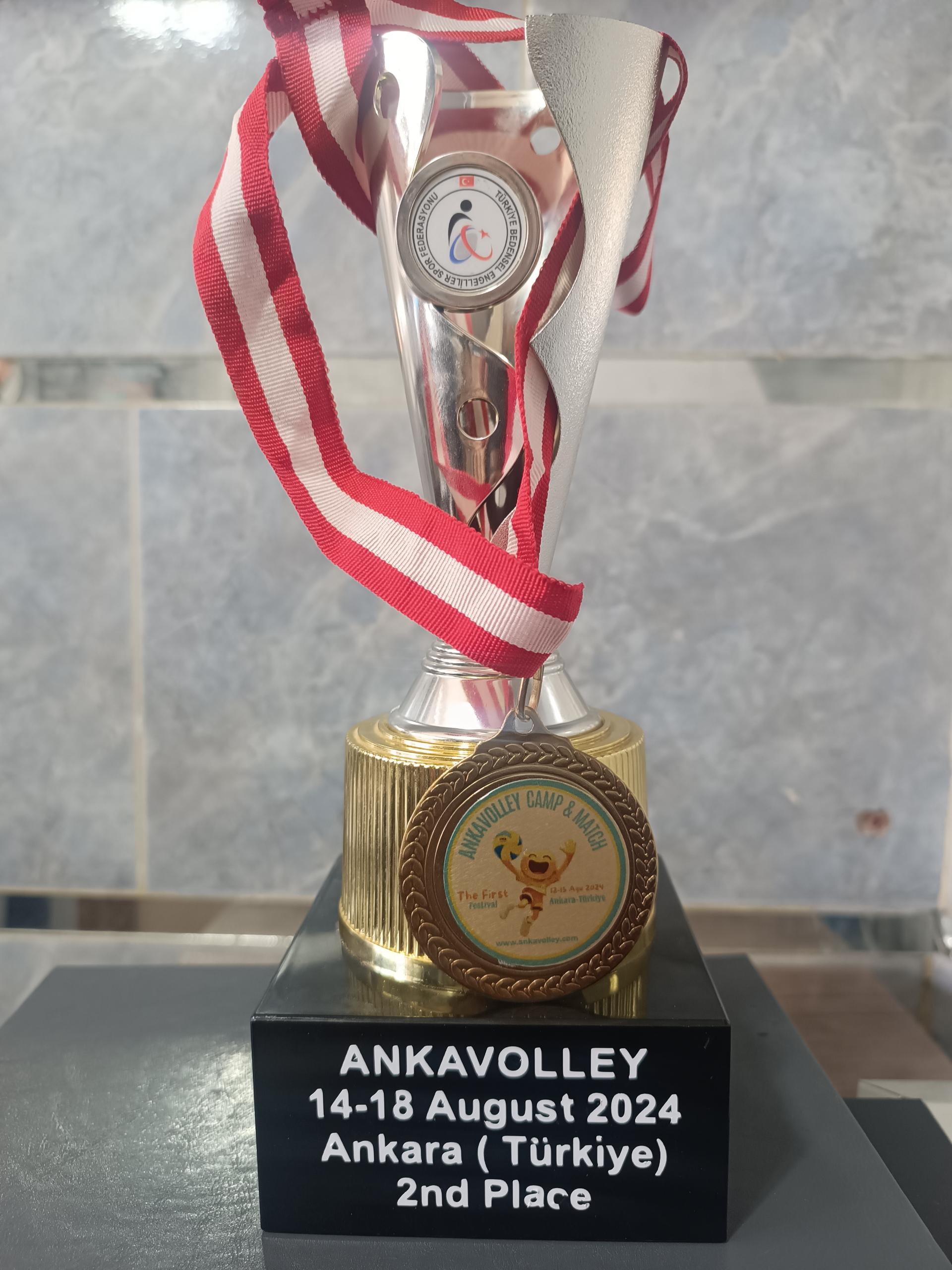 عکس آکادمی والیبال آرش دامغان