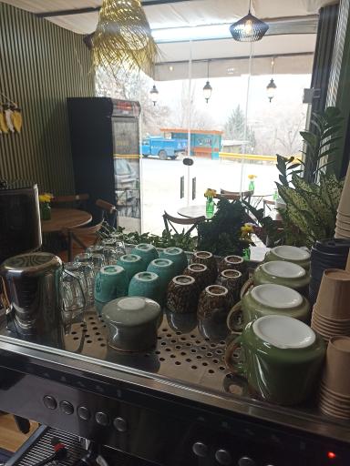 عکس کافه صبحانه نیلو