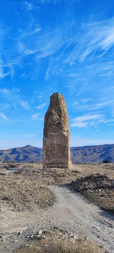 عکس منار میلو (ستون شهر گور)