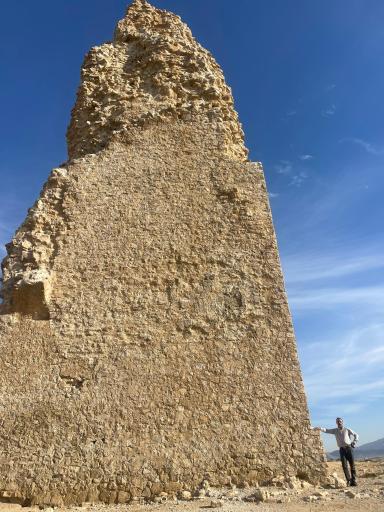 عکس منار میلو (ستون شهر گور)