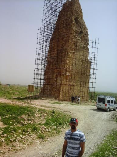 عکس منار میلو (ستون شهر گور)