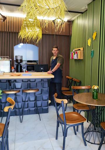 عکس کافه صبحانه نیلو