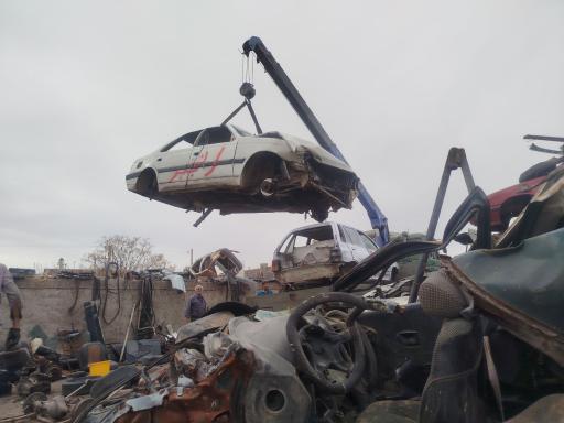 عکس پارکینگ کرمان اسقاط