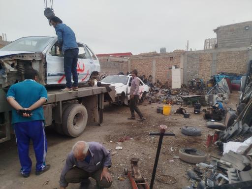 عکس پارکینگ کرمان اسقاط