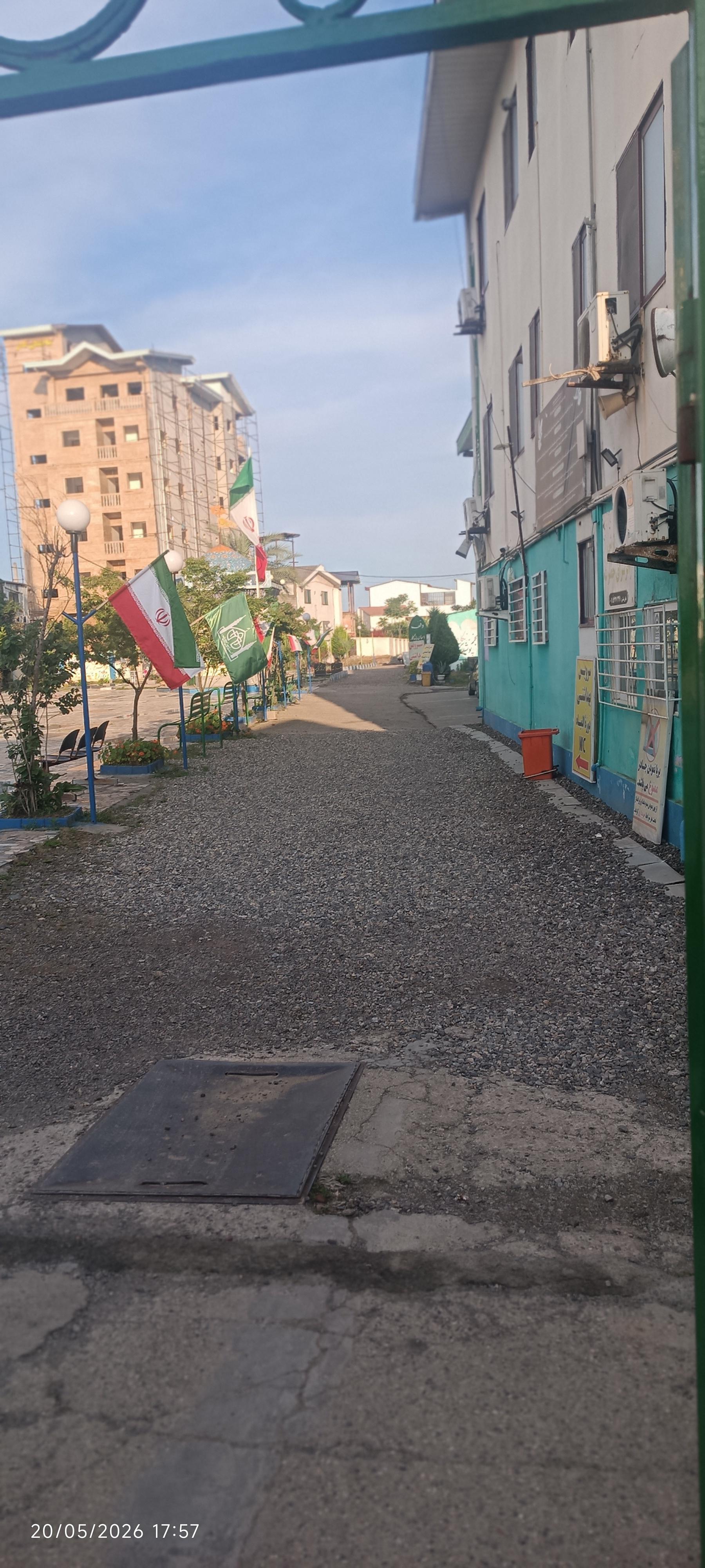 عکس اقامتگاه و رستوران زرچنار