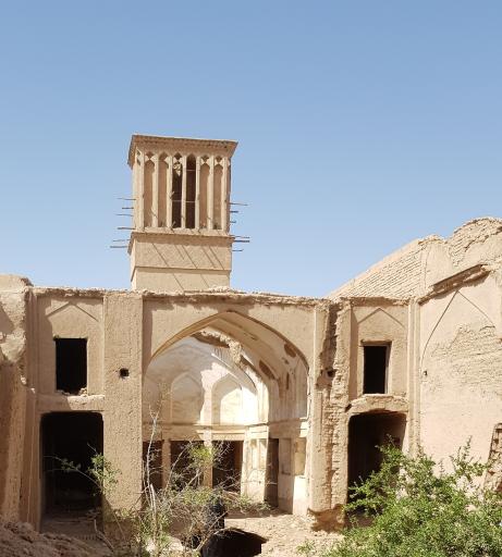 عکس هتل لاریها Lari Hotel