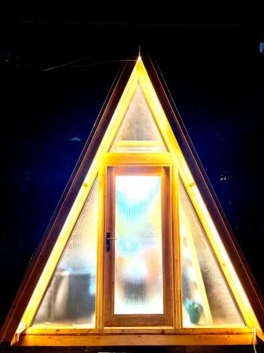 عکس دفتر مجموعه گردشگری دامون