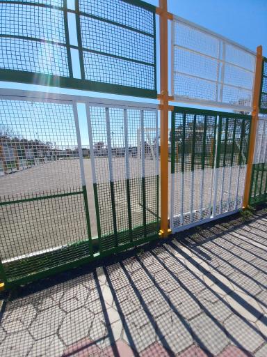 عکس زمین فوتبال چمن مصنوعی