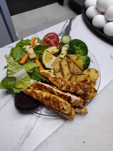 عکس کافه رستوران رژیمی پرو الون