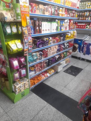 عکس افق کوروش شعبه تهران شهران دو